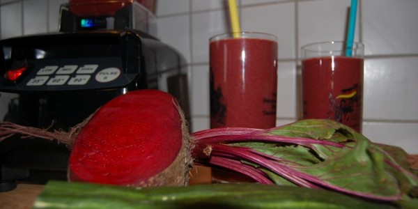 omniblendv-rote-beete-smoothie-mixen-1
